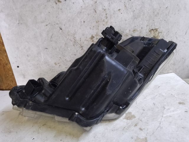 bontott SUZUKI BALENO Jobb Fényszóró