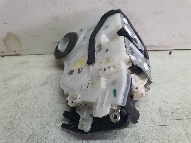 bontott SUZUKI BALENO Jobb hátsó Ajtózár