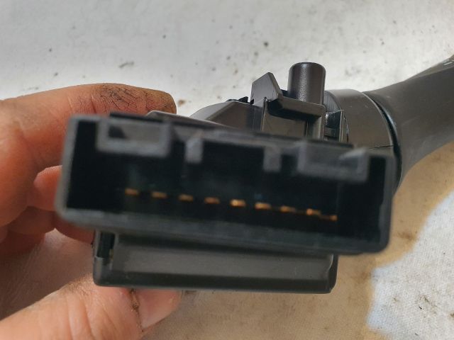 bontott SUZUKI BALENO Jobb Kormánykapcsoló Ablaktörlő