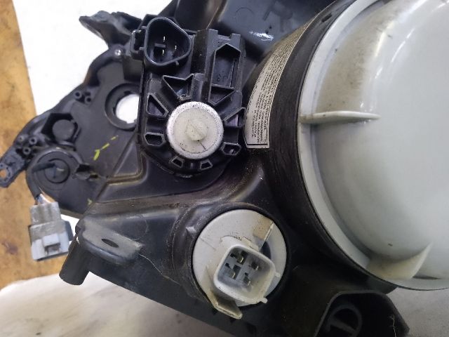 bontott SUZUKI BALENO Jobb Xenon Fényszóró