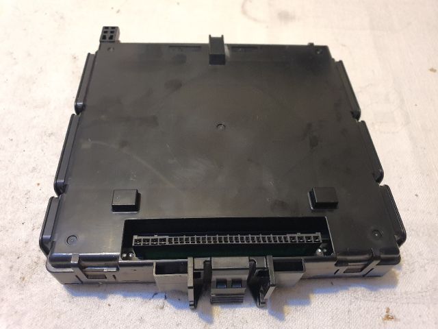 bontott SUZUKI BALENO Komfort Elektronika