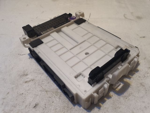 bontott SUZUKI BALENO Komfort Elektronika