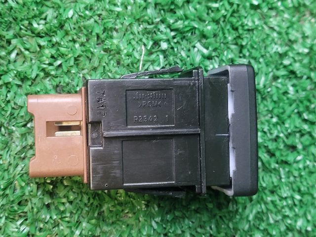 bontott SUZUKI BALENO Menetstabilizátor Kapcsoló