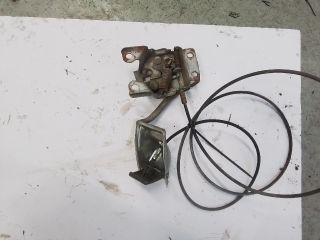 bontott SUZUKI BALENO Motorháztető Zárszerkezet