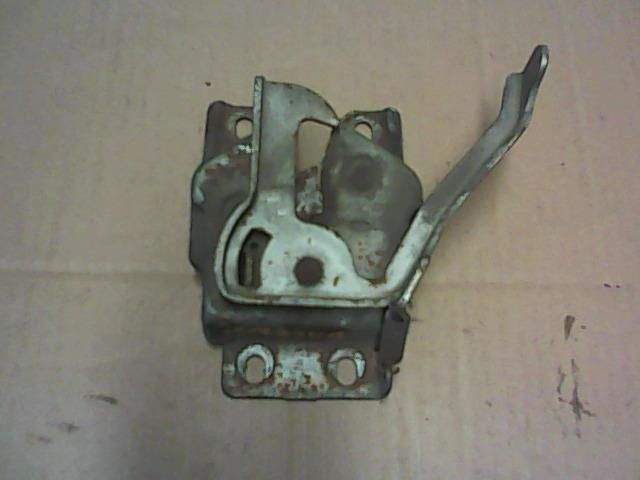 bontott SUZUKI BALENO Motorháztető Zárszerkezet