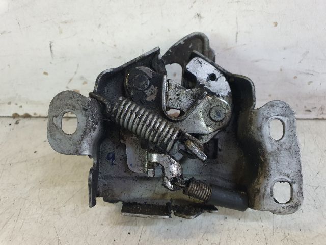 bontott SUZUKI BALENO Motorháztető Zárszerkezet