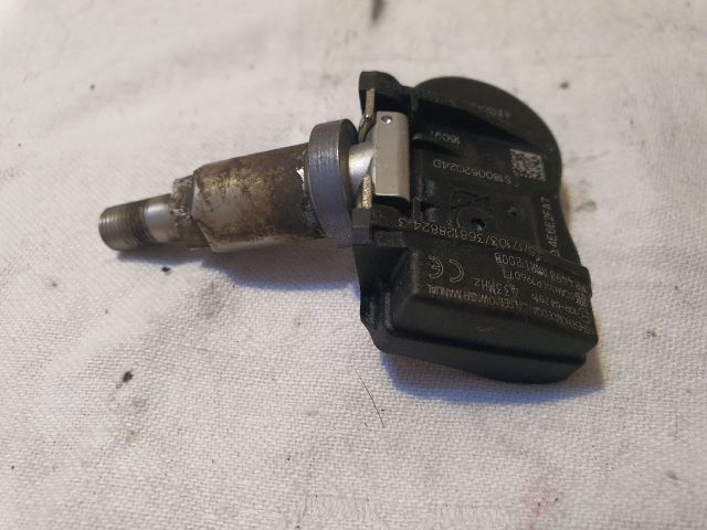 bontott SUZUKI BALENO Okos Kerékszelep