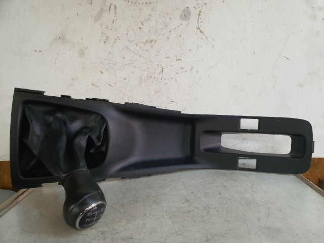 bontott SUZUKI BALENO Váltószoknya