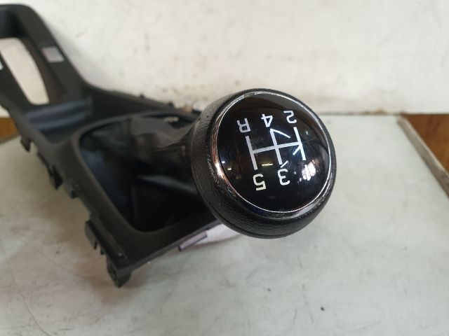 bontott SUZUKI BALENO Váltószoknya