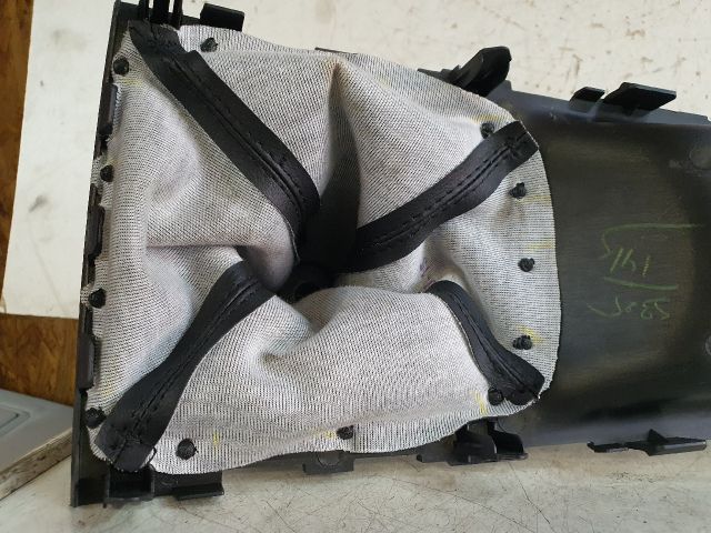 bontott SUZUKI BALENO Váltószoknya