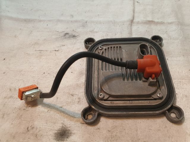 bontott SUZUKI BALENO Xenon Trafó