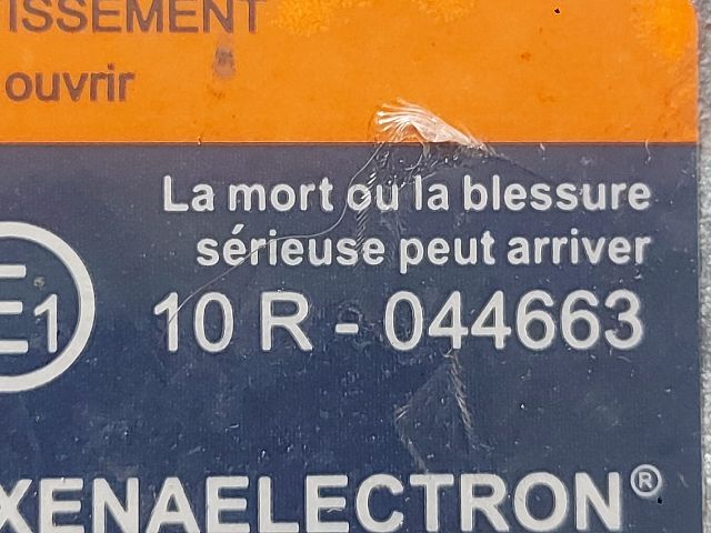 bontott SUZUKI BALENO Xenon Trafó