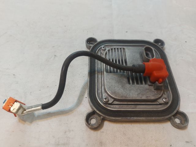 bontott SUZUKI BALENO Xenon Trafó