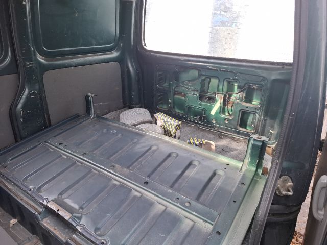 bontott SUZUKI CARRY Bal Tolóajtó (Részeivel)