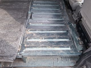 bontott SUZUKI CARRY Bal Tolóajtó (Részeivel)