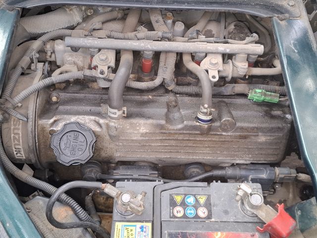 bontott SUZUKI CARRY Első Lökhárító (Részeivel)