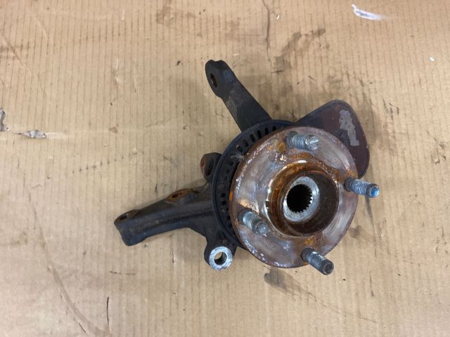 bontott SUZUKI CELERIO Bal első Csonkállvány Kerékaggyal