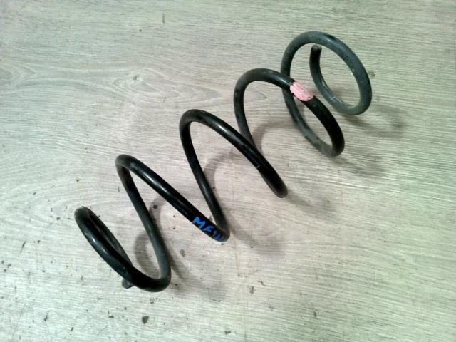 bontott SUZUKI CELERIO Hátsó Rugó