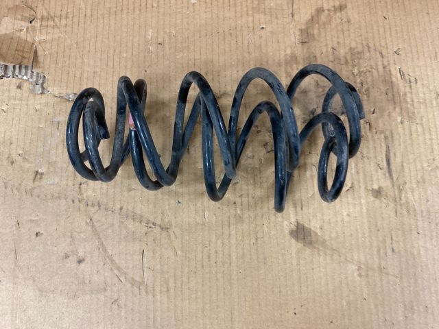 bontott SUZUKI CELERIO Hátsó Rugó