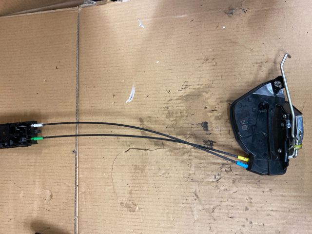 bontott SUZUKI CELERIO Bal első Ajtózár