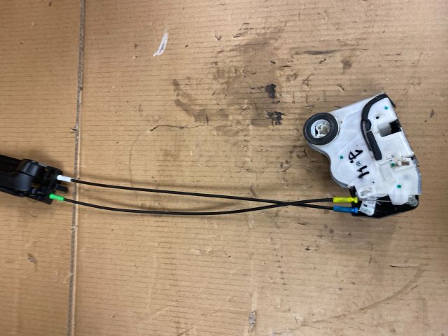 bontott SUZUKI CELERIO Jobb első Ajtózár