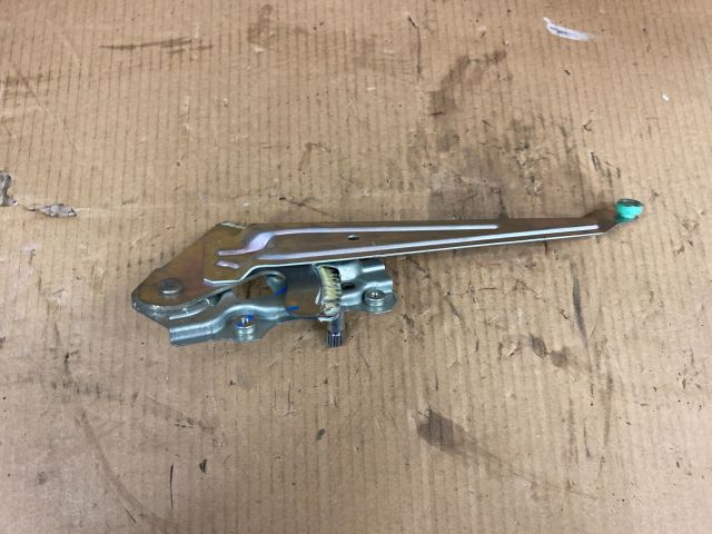 bontott SUZUKI CELERIO Jobb hátsó Ablakemelő Szerkezet (Mechanikus)