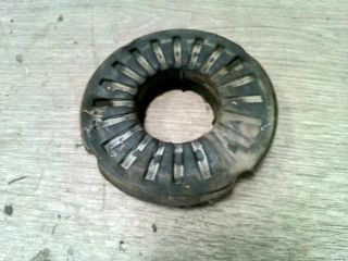 bontott SUZUKI CELERIO Jobb hátsó Alsó Rugótányér