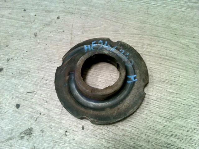 bontott SUZUKI CELERIO Jobb hátsó Alsó Rugótányér