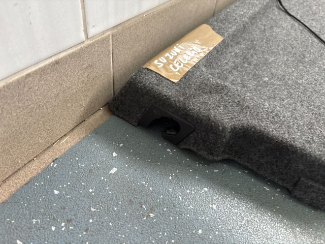 bontott SUZUKI CELERIO Kalaptartó