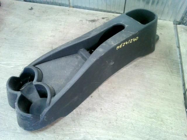 bontott SUZUKI CELERIO Középkonzol Keret