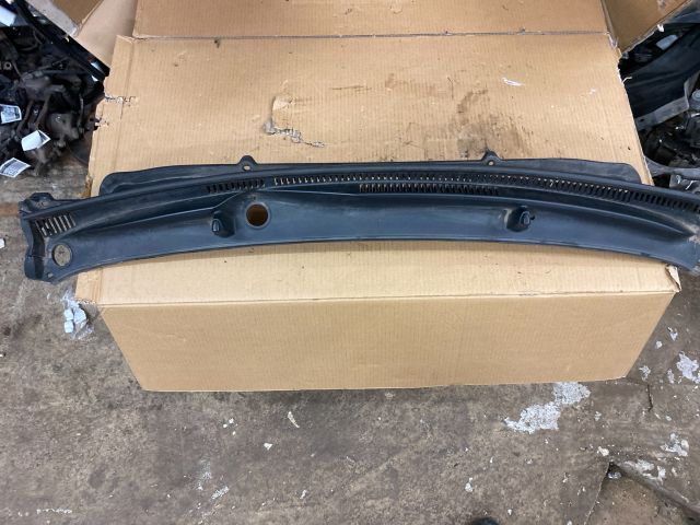 bontott SUZUKI CELERIO Levélrács