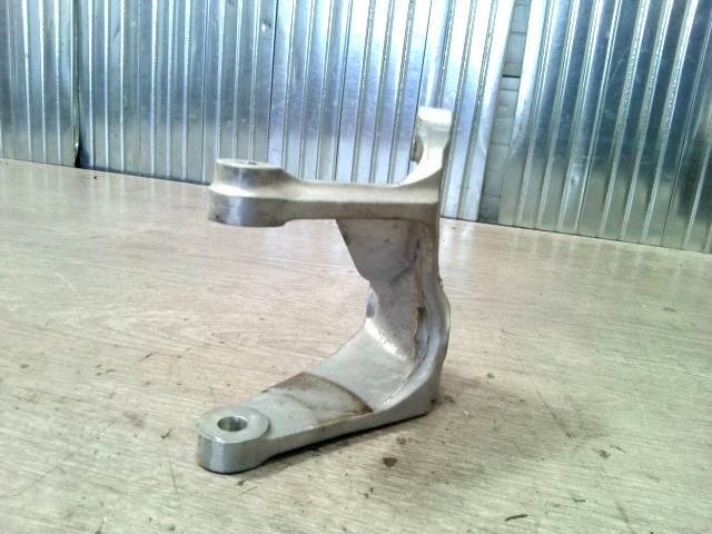 bontott SUZUKI CELERIO Tartó Bak