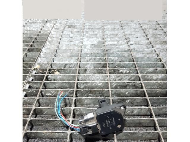 bontott SUZUKI GRAND VITARA Légtömegmérő