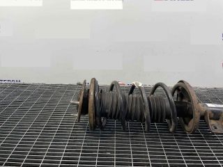 bontott SUZUKI GRAND VITARA Első Rugó