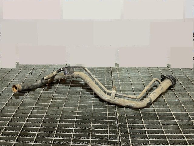 bontott SUZUKI GRAND VITARA Tankbetöltő Cső (Fém)