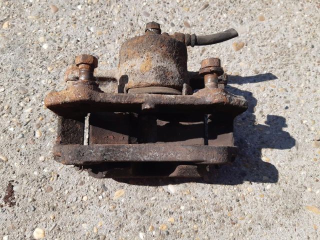 bontott SUZUKI GRAND VITARA Bal első Féknyereg Munkahengerrel