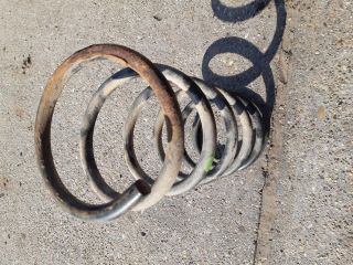 bontott SUZUKI GRAND VITARA Első Rugó