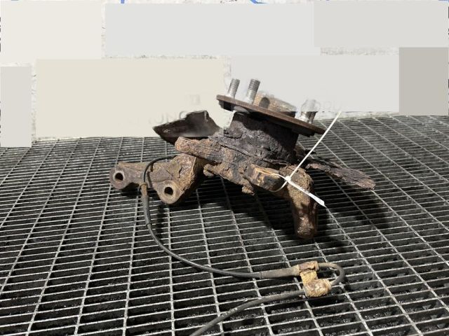 bontott SUZUKI GRAND VITARA Jobb első Csonkállvány