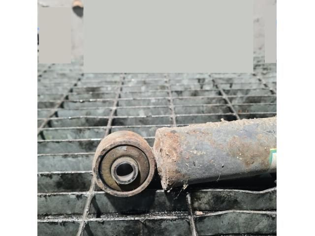 bontott SUZUKI GRAND VITARA Jobb hátsó Lengéscsillapító