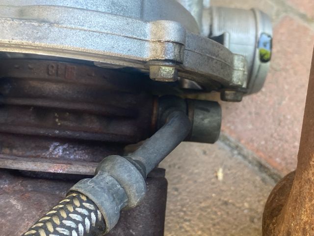 bontott SUZUKI GRAND VITARA Turbó Olajcső