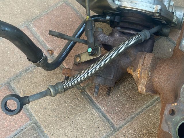 bontott SUZUKI GRAND VITARA Turbó Olajcső