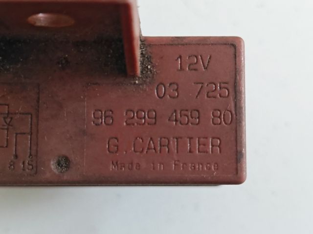 bontott SUZUKI GRAND VITARA Üzemanyag Szivattyú Relé