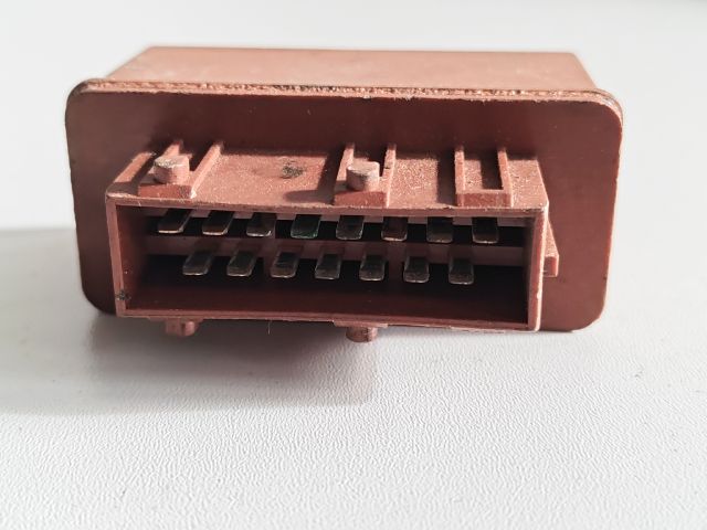 bontott SUZUKI GRAND VITARA Üzemanyag Szivattyú Relé