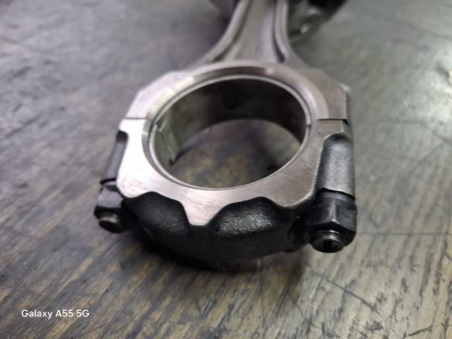 bontott SUZUKI GRAND VITARA Dugattyú és Hajtókar