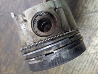 bontott SUZUKI GRAND VITARA Dugattyú és Hajtókar