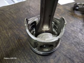 bontott SUZUKI GRAND VITARA Dugattyú és Hajtókar