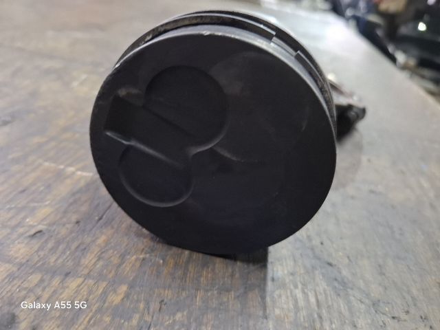 bontott SUZUKI GRAND VITARA Dugattyú és Hajtókar