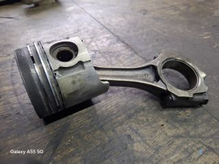 bontott SUZUKI GRAND VITARA Dugattyú és Hajtókar