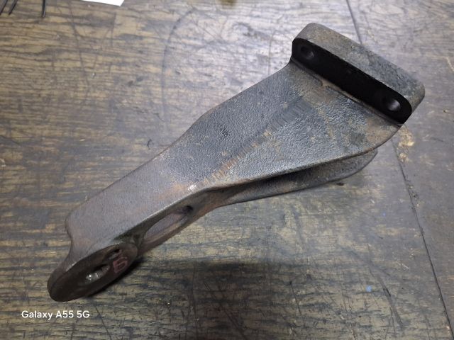 bontott SUZUKI GRAND VITARA Motor Tartó Bak Bal