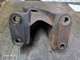 bontott SUZUKI GRAND VITARA Motor Tartó Bak Jobb